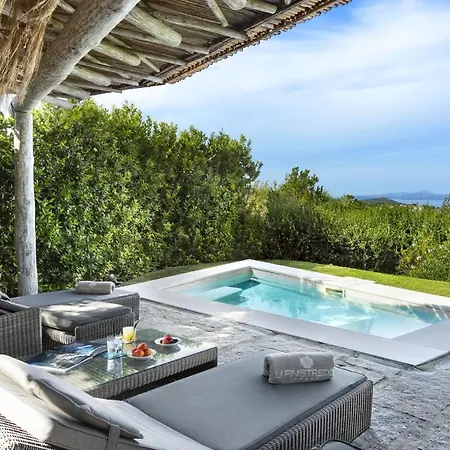 Hotel Li Finistreddi 5*